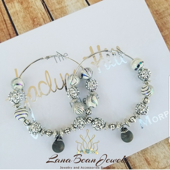 Jewelry - Silver druzy hoop earrings